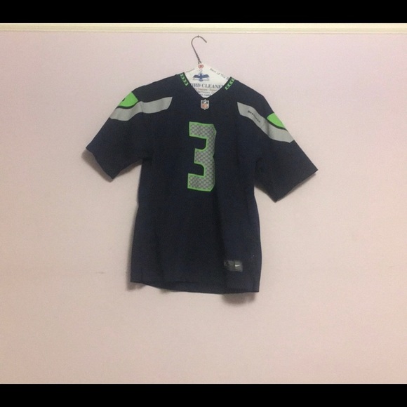 Russell Wilson Jersey (boys large) - Picture 1 of 2